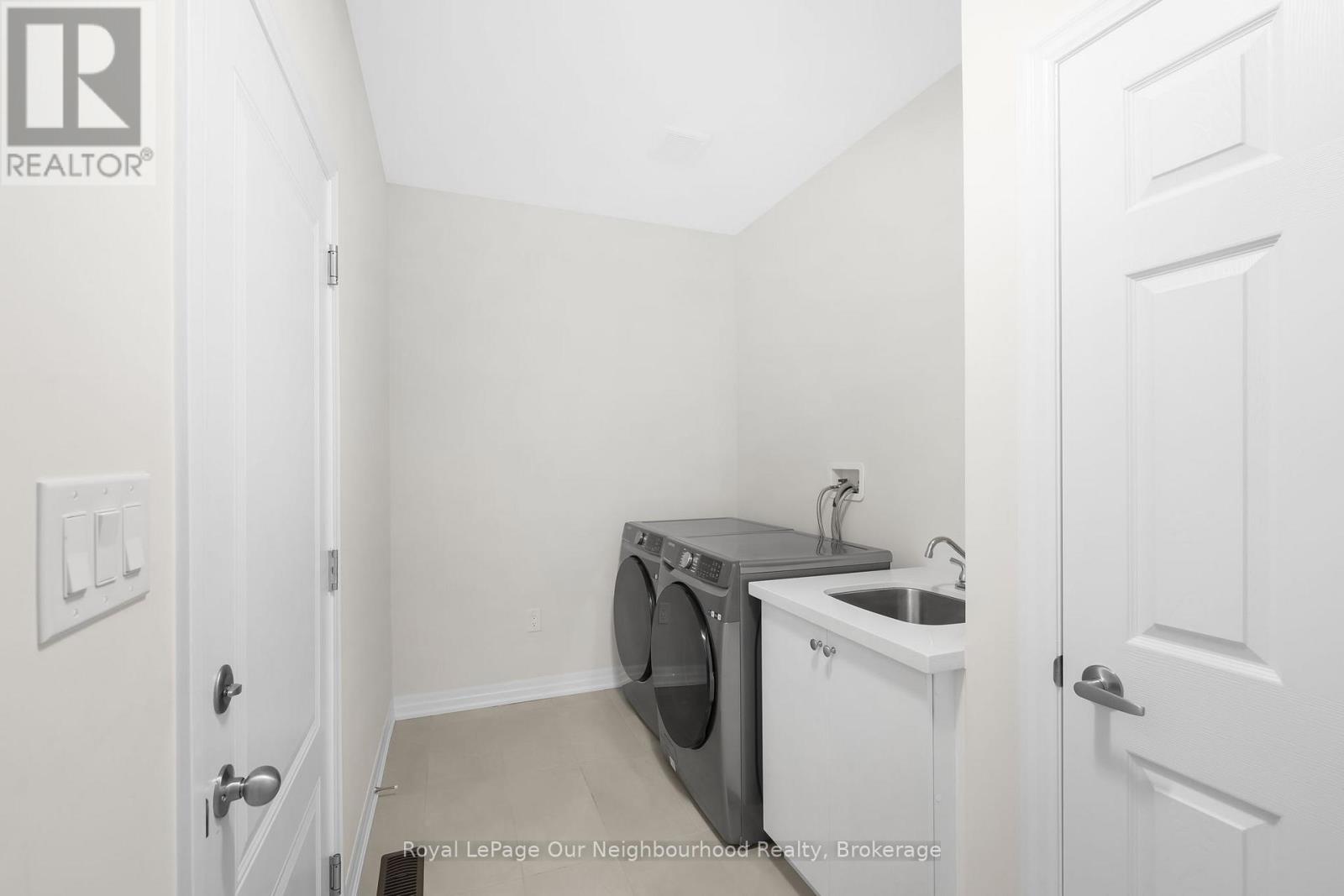 67 Ed Ewert Avenue, Clarington (Newcastle), Ontario  L1B 0W7 - Photo 36 - E12425235