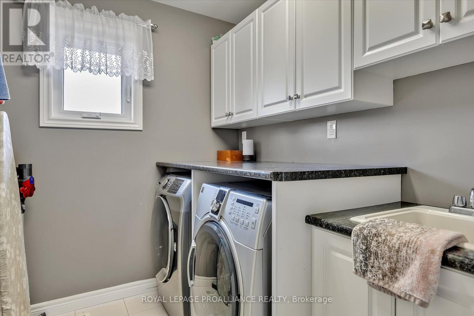 113 Chandler Crescent, Peterborough (Monaghan Ward 2), Ontario  K9J 0C3 - Photo 28 - X12425495