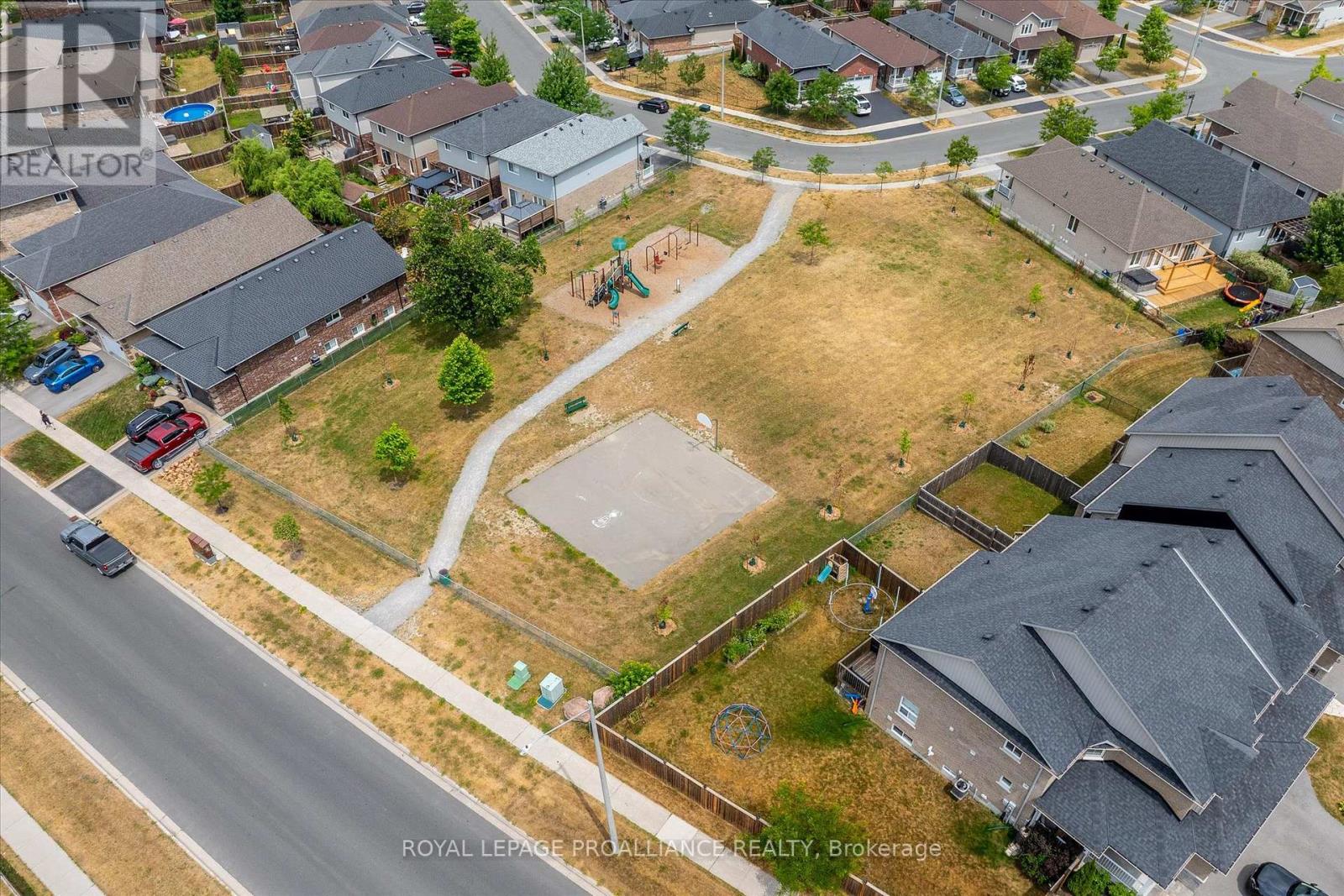 113 Chandler Crescent, Peterborough (Monaghan Ward 2), Ontario  K9J 0C3 - Photo 43 - X12425495