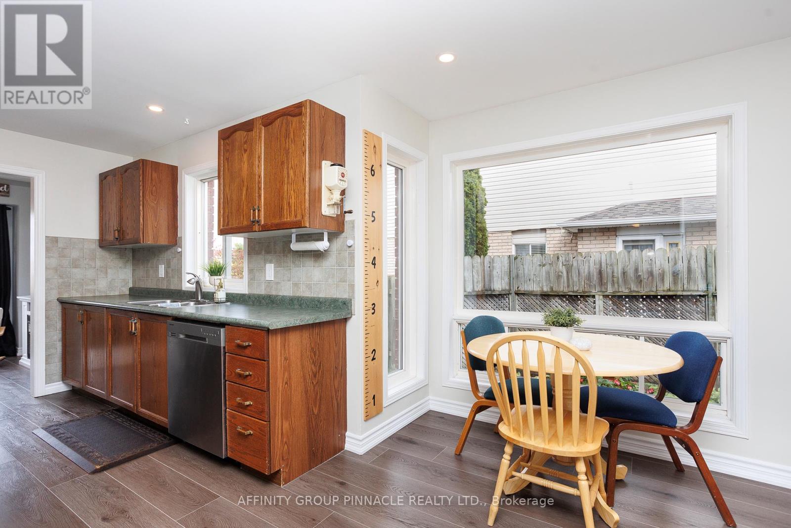 59 Cottingham Crescent, Kawartha Lakes (Lindsay), Ontario  K9V 1T9 - Photo 10 - X12425553