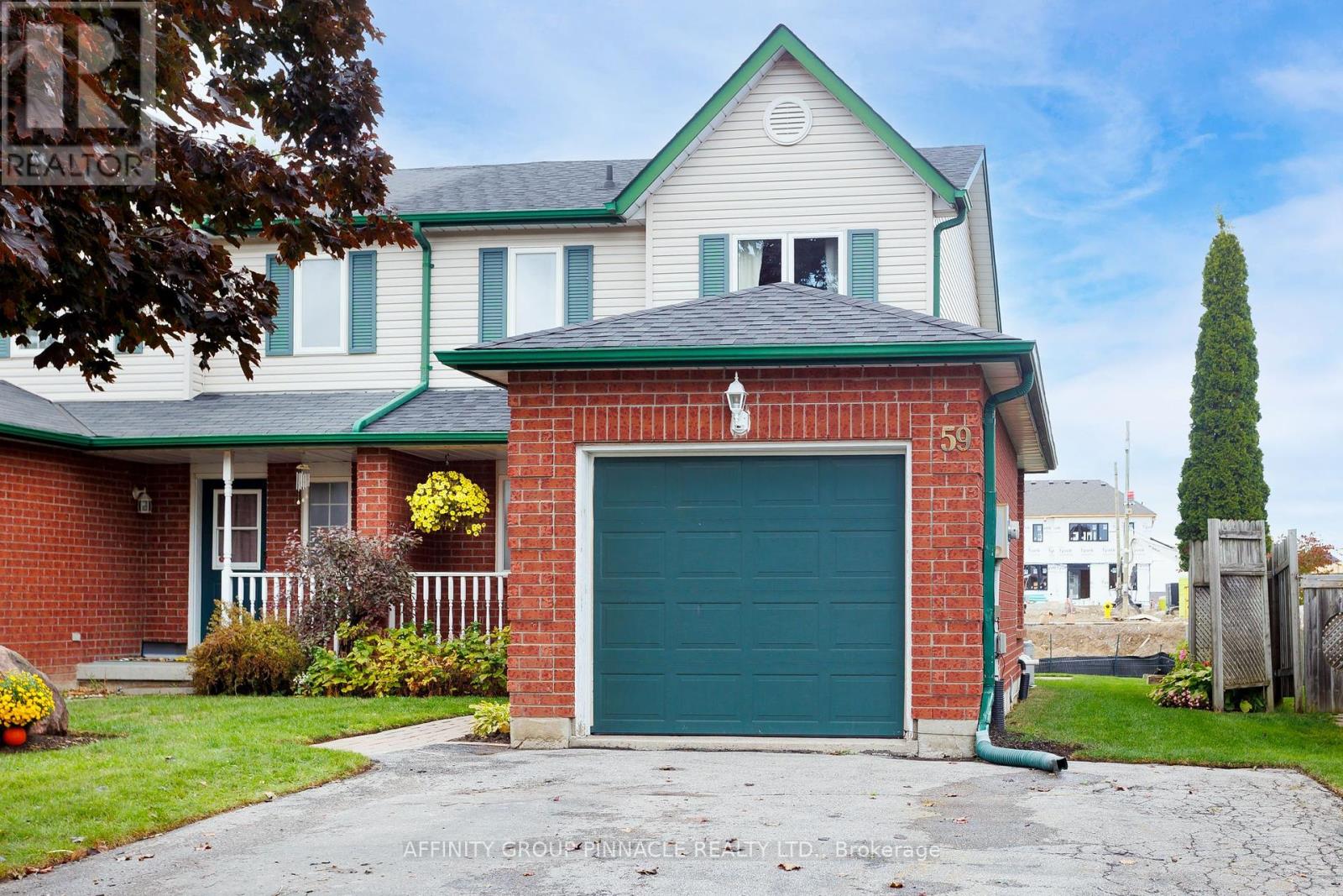59 Cottingham Crescent, Kawartha Lakes (Lindsay), Ontario  K9V 1T9 - Photo 3 - X12425553