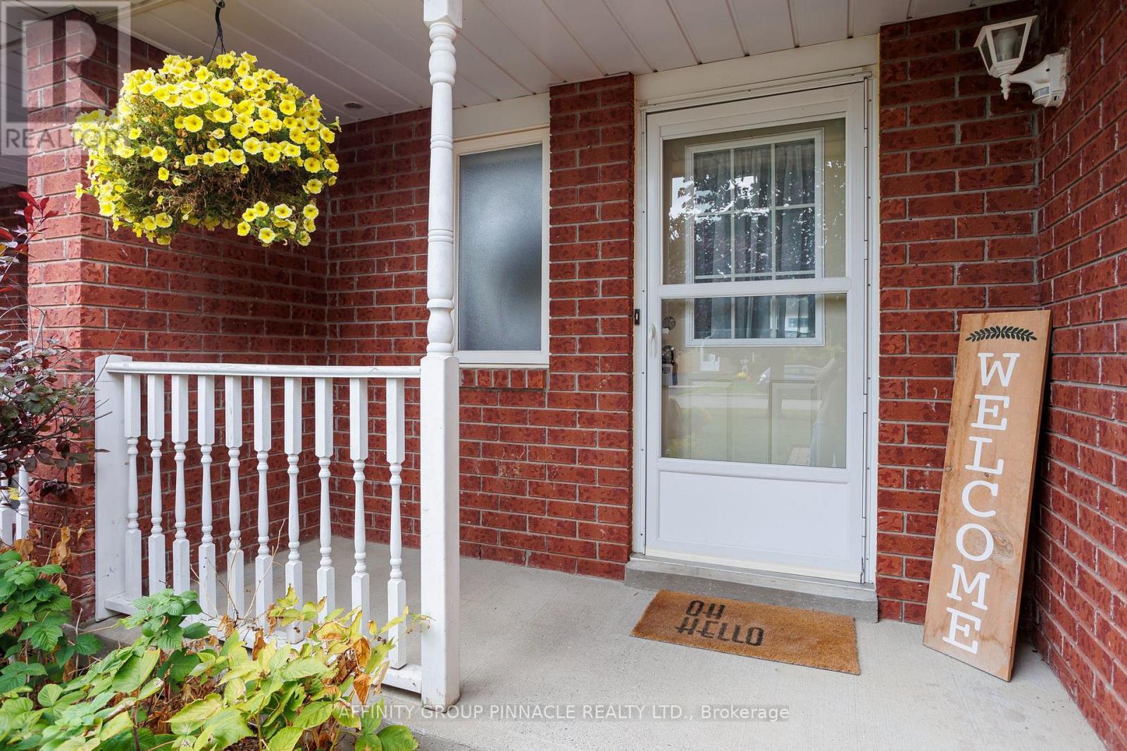 59 Cottingham Crescent, Kawartha Lakes (Lindsay), Ontario  K9V 1T9 - Photo 6 - X12425553