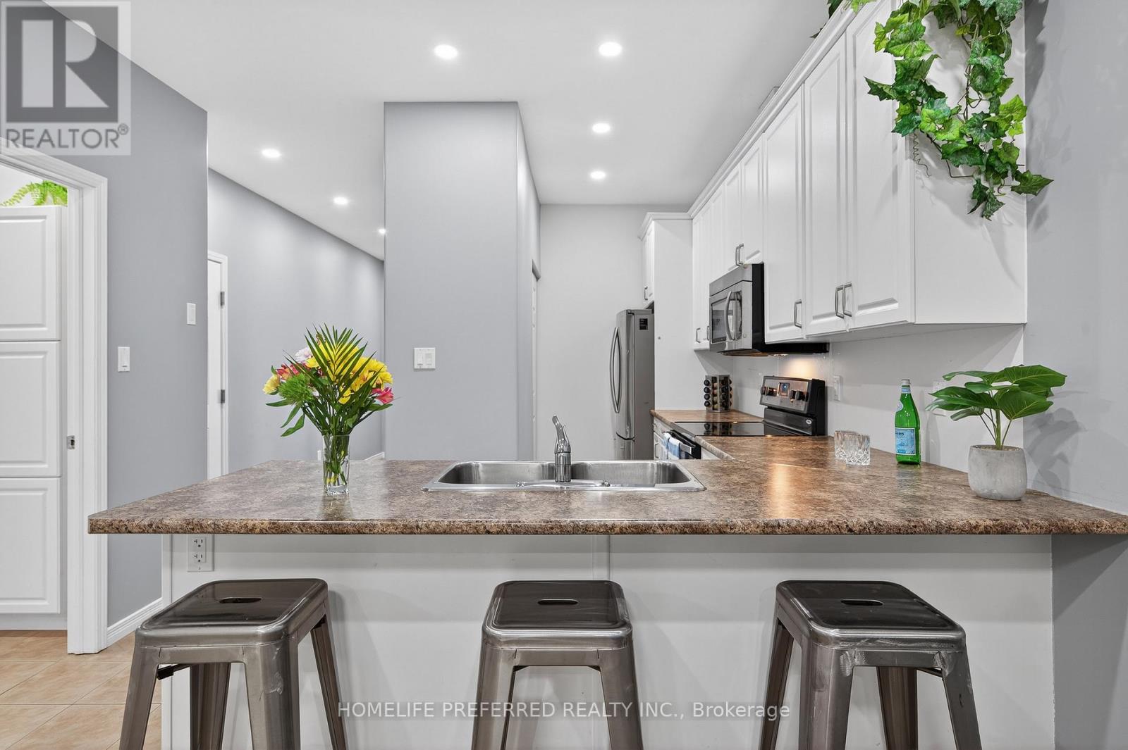 13 Wingett Way, Selwyn, Ontario  K0L 2H0 - Photo 8 - X12425947