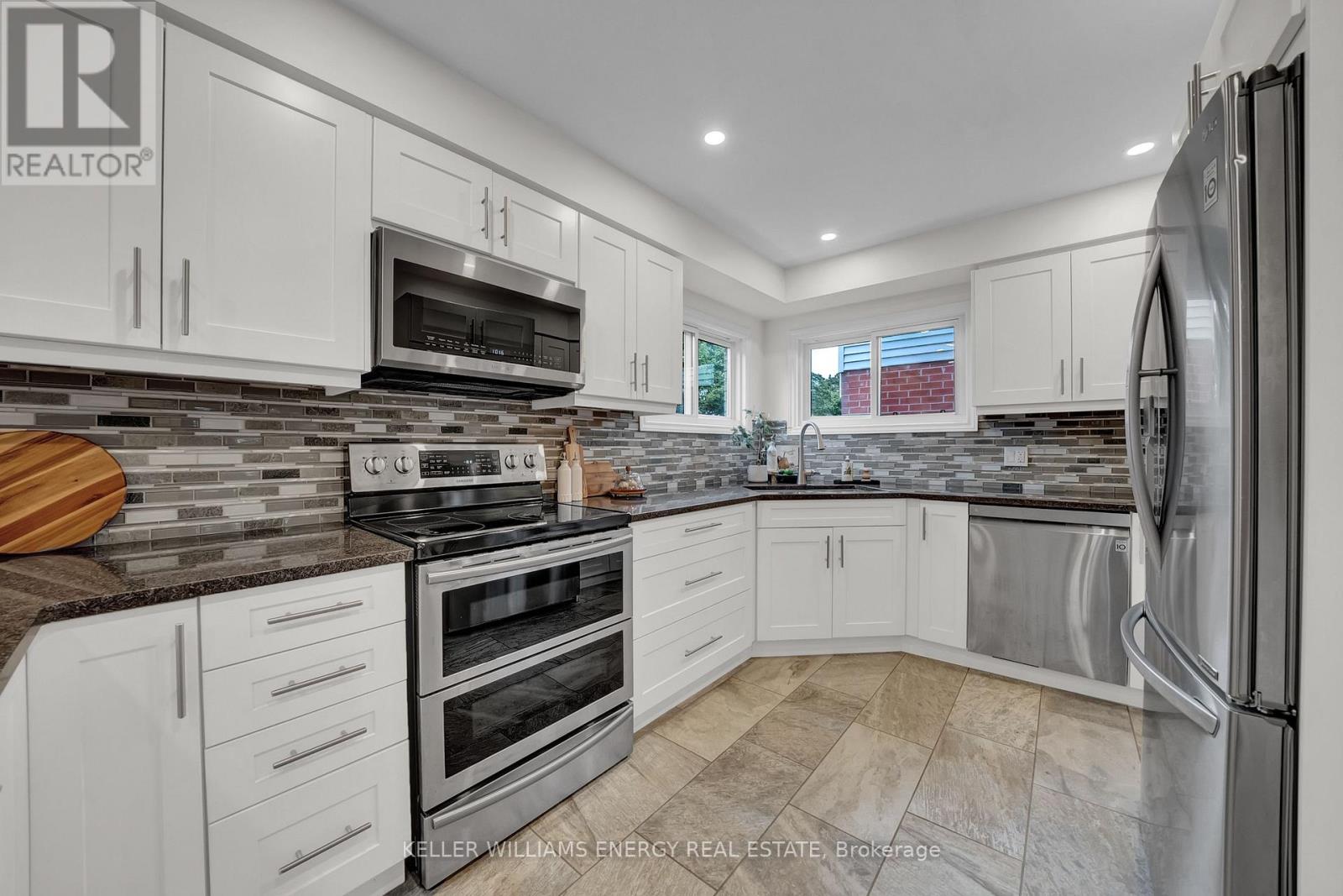 44 Rutherford Drive, Clarington (Newcastle), Ontario  L1B 1G7 - Photo 14 - E12426039