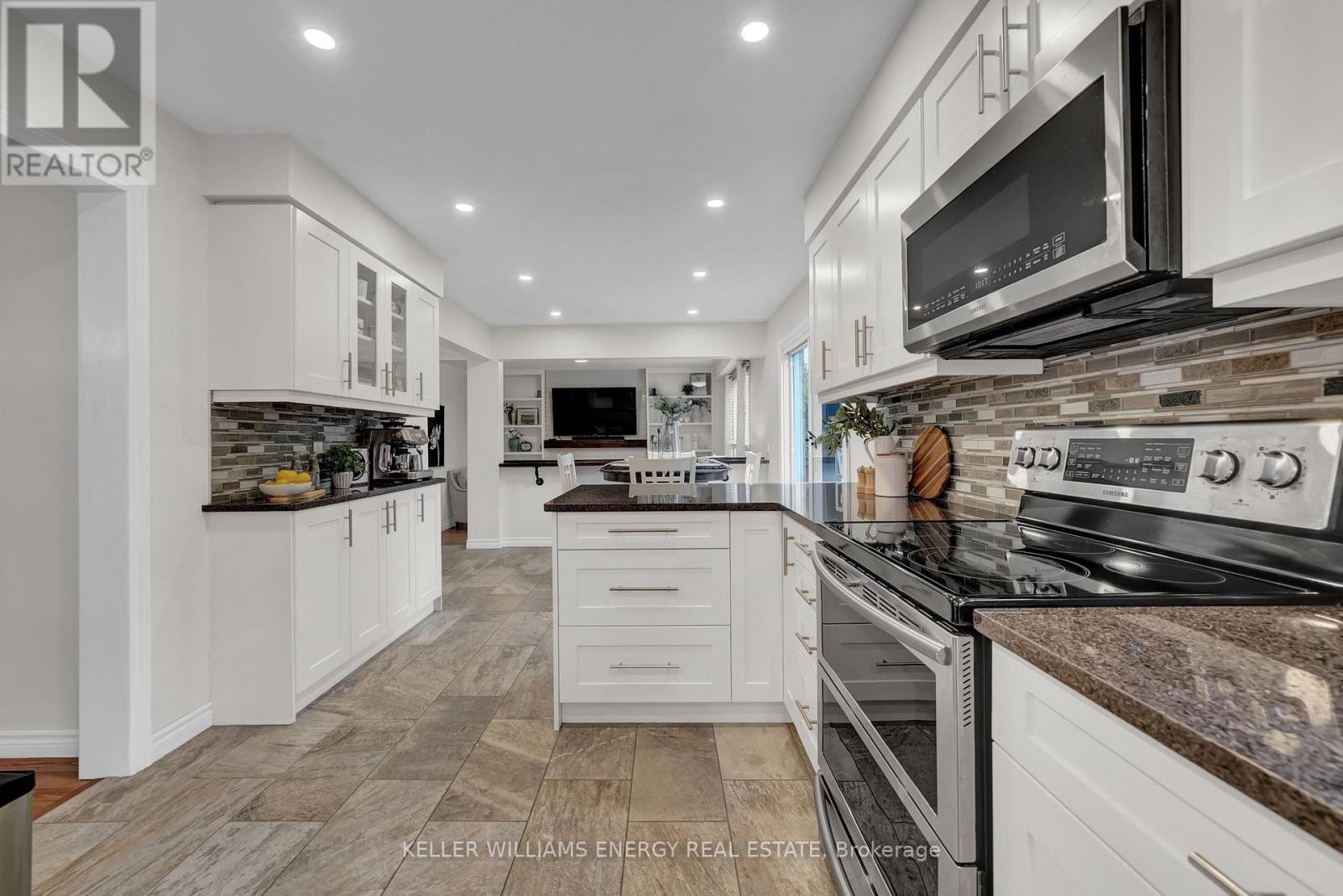 44 Rutherford Drive, Clarington (Newcastle), Ontario  L1B 1G7 - Photo 16 - E12426039