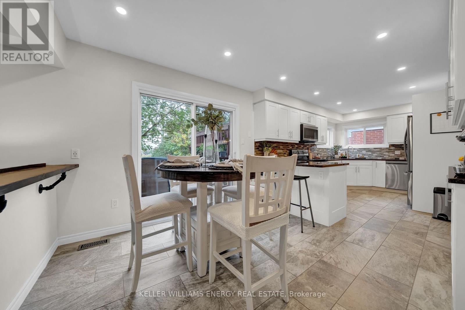 44 Rutherford Drive, Clarington (Newcastle), Ontario  L1B 1G7 - Photo 21 - E12426039