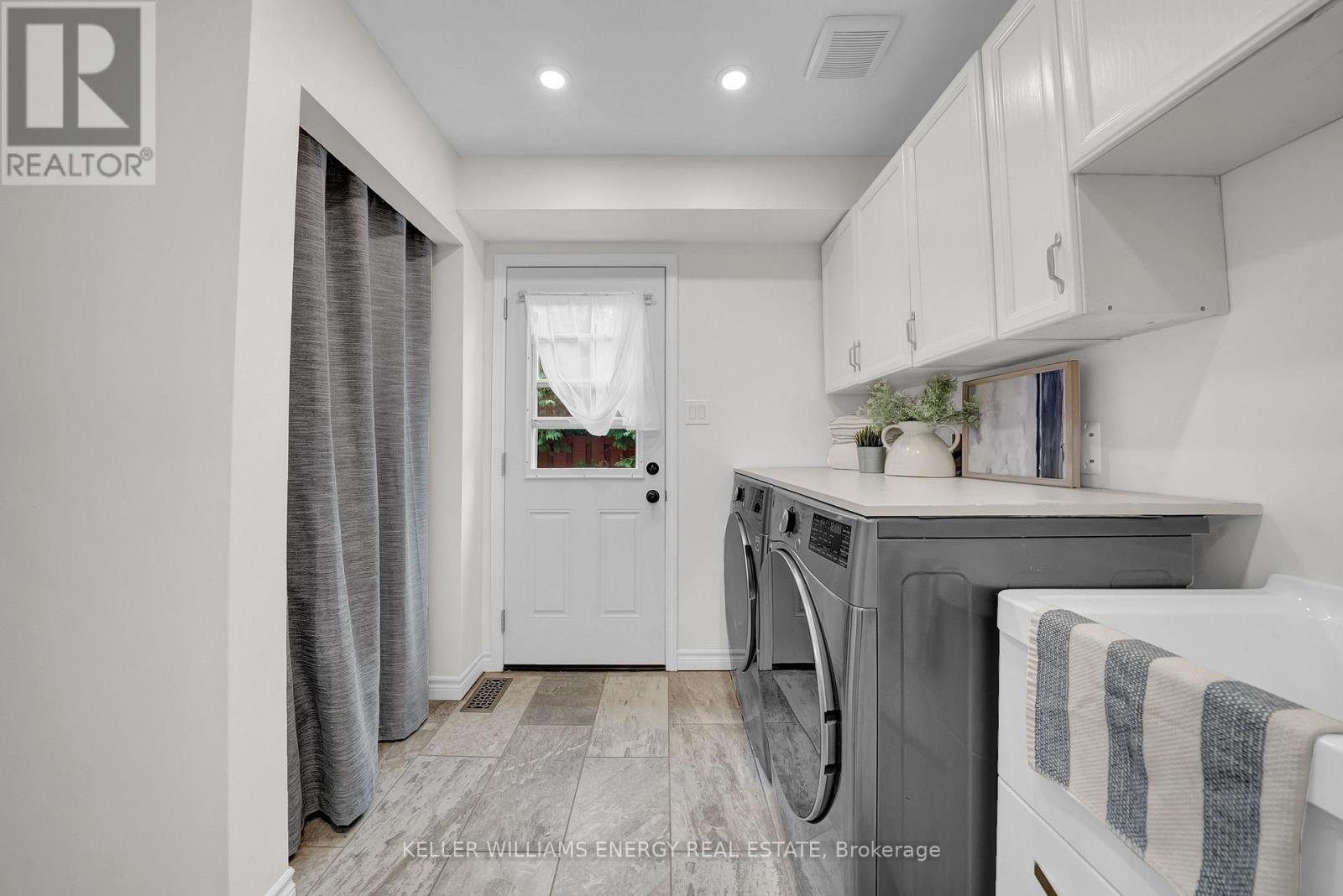 44 Rutherford Drive, Clarington (Newcastle), Ontario  L1B 1G7 - Photo 25 - E12426039