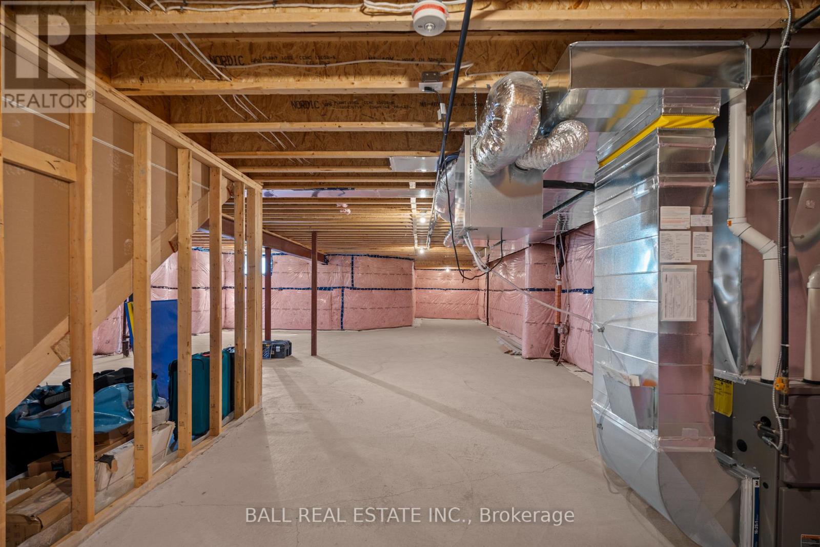 708 Whetstone Lane, Peterborough (Northcrest Ward 5), Ontario  K9H 0H9 - Photo 36 - X12426350