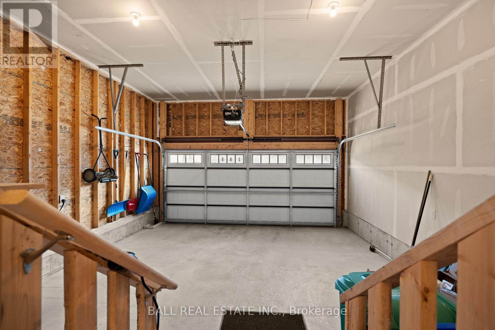 708 Whetstone Lane, Peterborough (Northcrest Ward 5), Ontario  K9H 0H9 - Photo 38 - X12426350