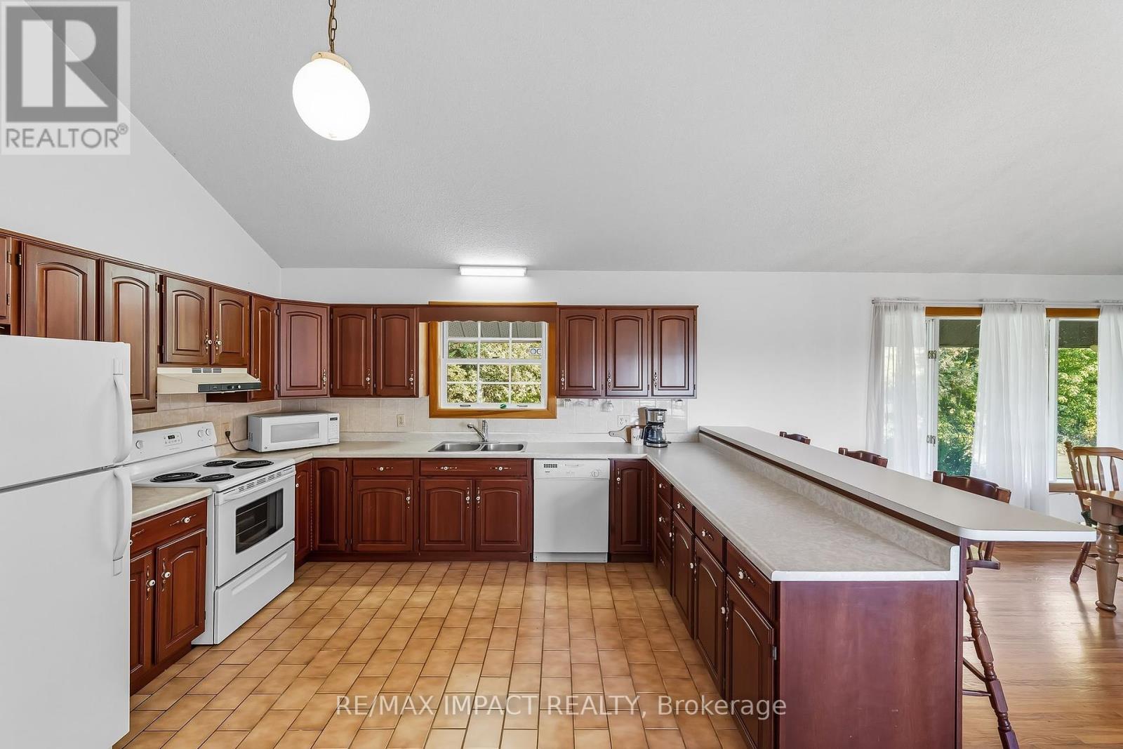 1530 10 Line W, Trent Hills (Campbellford), Ontario  K0L 1L0 - Photo 15 - X12426160