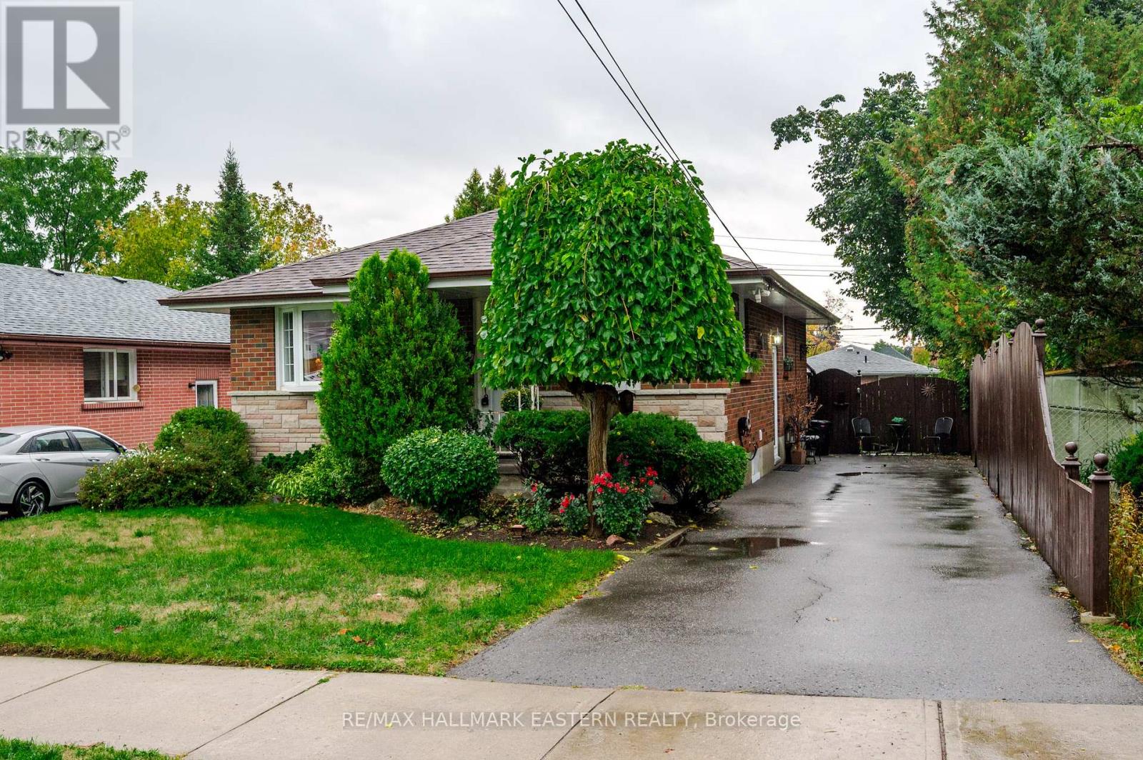 385 Bellevue Street, Peterborough (Northcrest Ward 5), Ontario  K9H 5G3 - Photo 1 - X12426436