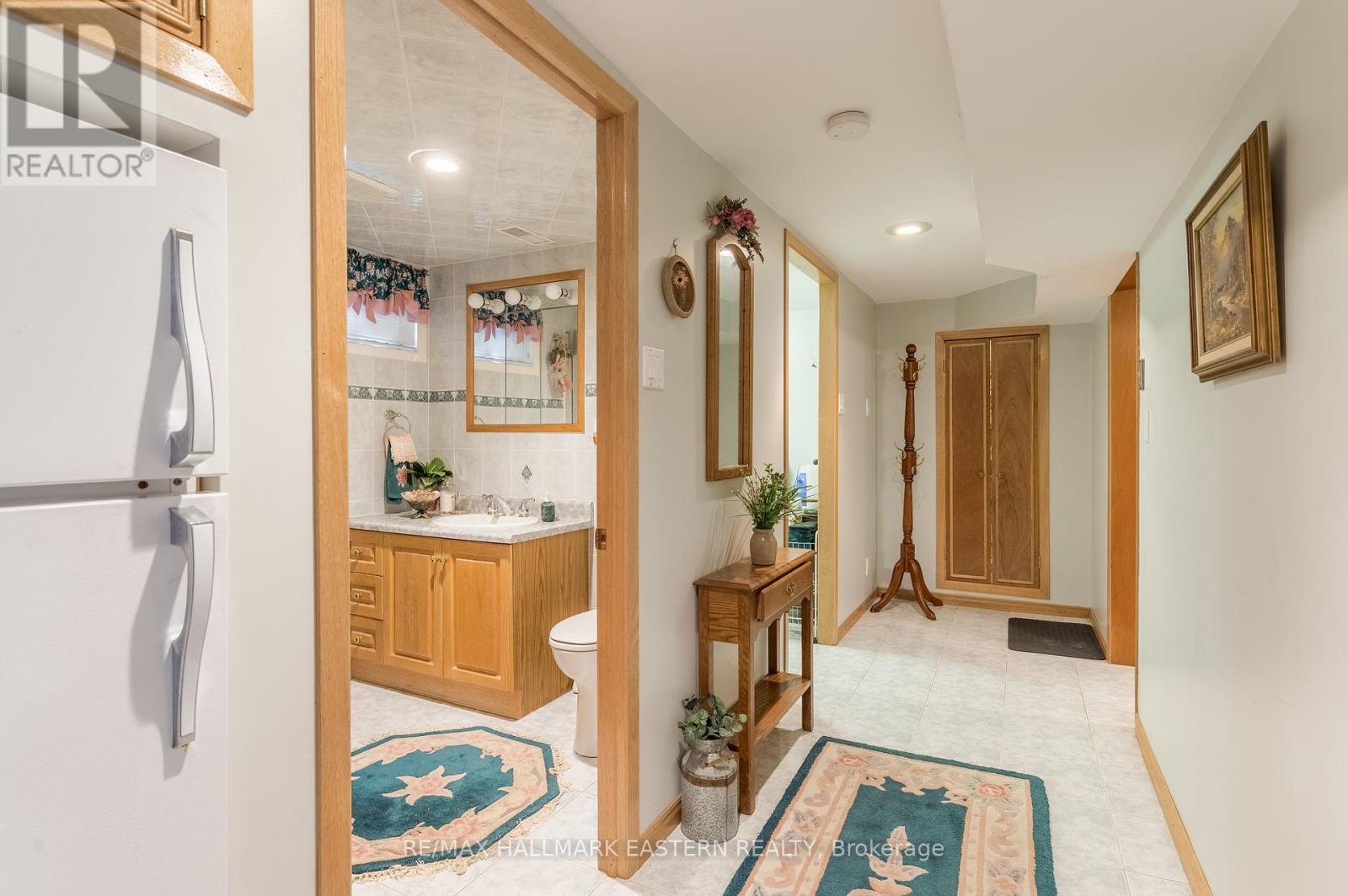 385 Bellevue Street, Peterborough (Northcrest Ward 5), Ontario  K9H 5G3 - Photo 25 - X12426436