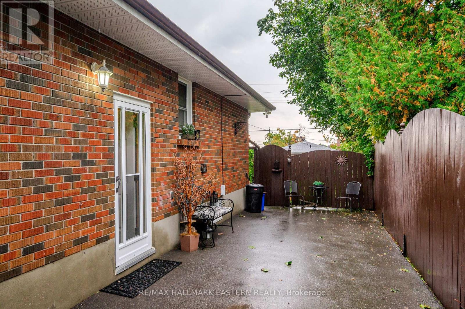 385 Bellevue Street, Peterborough (Northcrest Ward 5), Ontario  K9H 5G3 - Photo 31 - X12426436