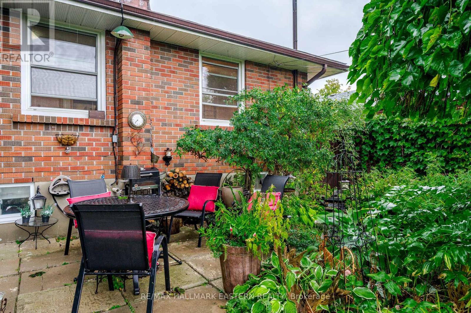 385 Bellevue Street, Peterborough (Northcrest Ward 5), Ontario  K9H 5G3 - Photo 41 - X12426436