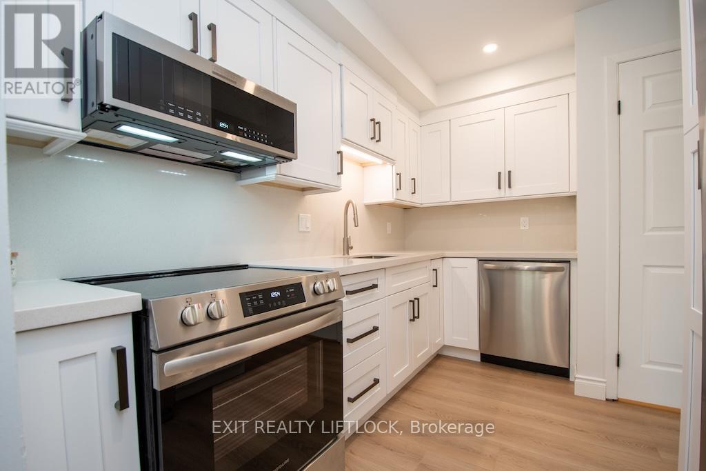 12 - 740 Chamberlain Street, Peterborough (Otonabee Ward 1), Ontario  K9J 4M3 - Photo 13 - X12426759