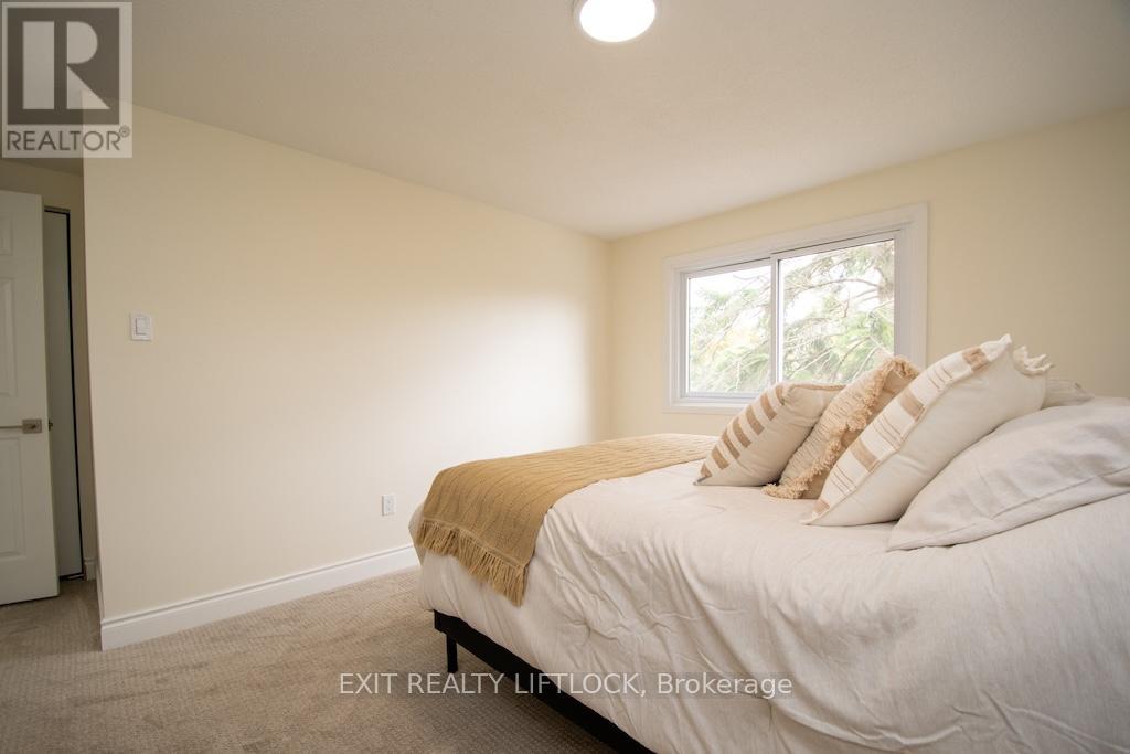 12 - 740 Chamberlain Street, Peterborough (Otonabee Ward 1), Ontario  K9J 4M3 - Photo 19 - X12426759