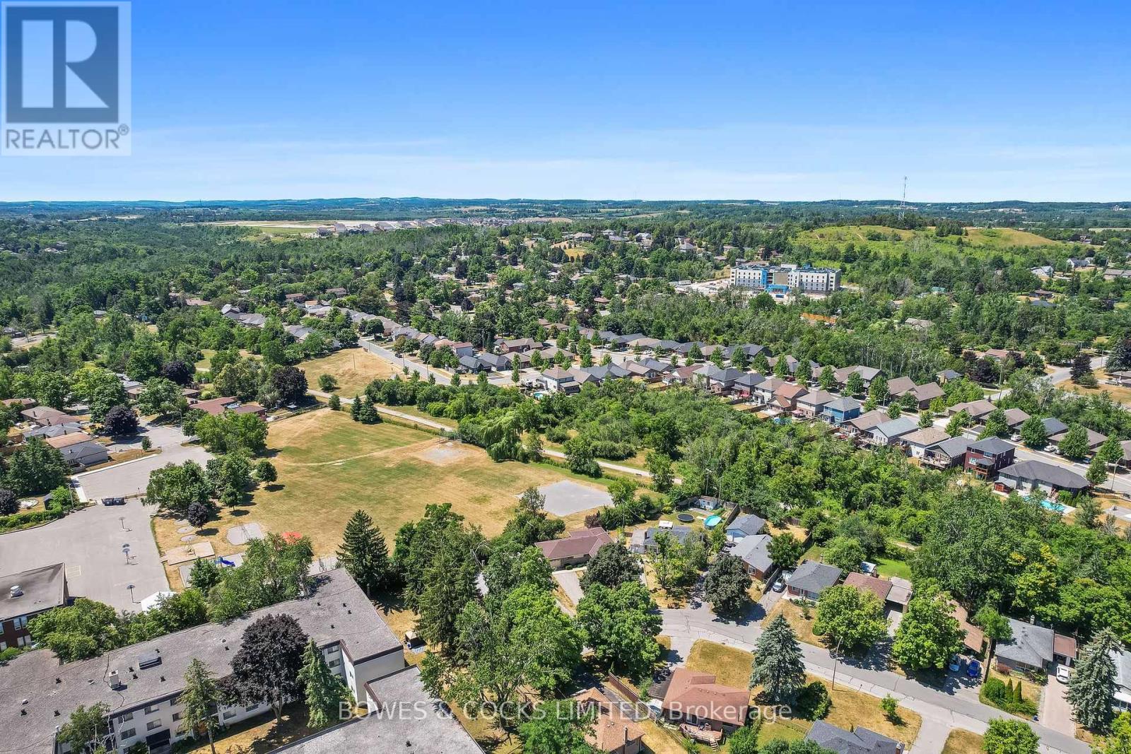 905 Glenholme Avenue, Peterborough (Northcrest Ward 5), Ontario  K9H 5M4 - Photo 7 - X12426818