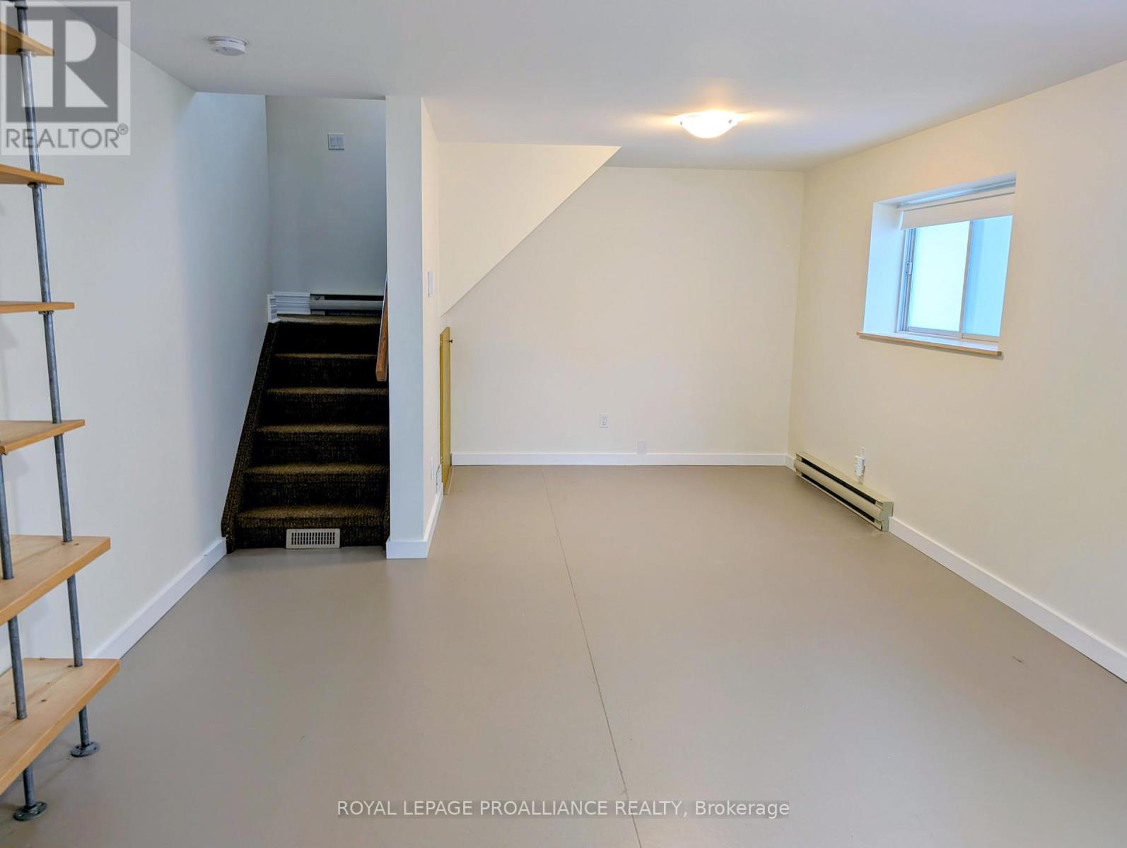 Main - 415 Dublin Street, Peterborough (Town Ward 3), Ontario  K9H 3E1 - Photo 14 - X12426866