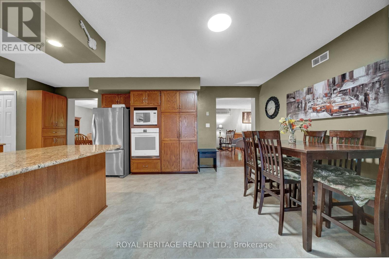 9672 Walker Road, Port Hope, Ontario  L0A 1B0 - Photo 15 - X12427116