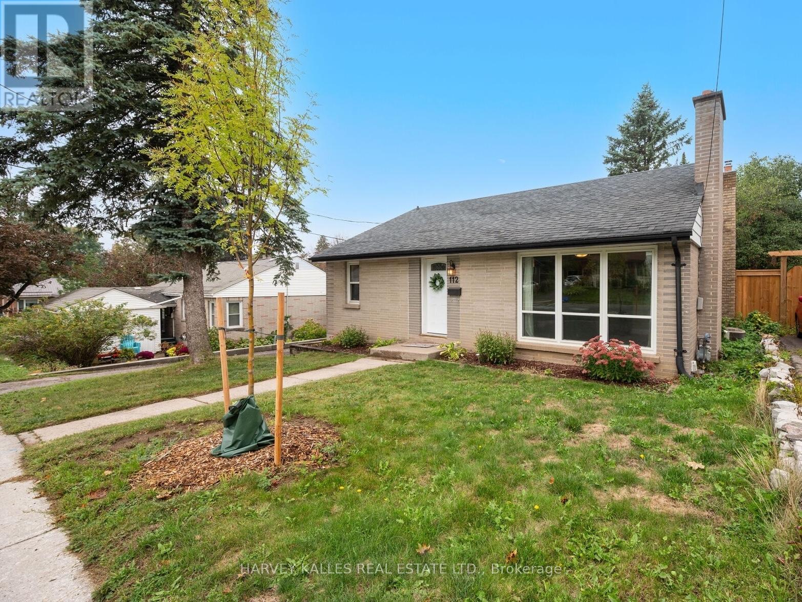 112 Dumble Avenue, Peterborough (Northcrest Ward 5), Ontario  K9H 5A8 - Photo 1 - X12426948