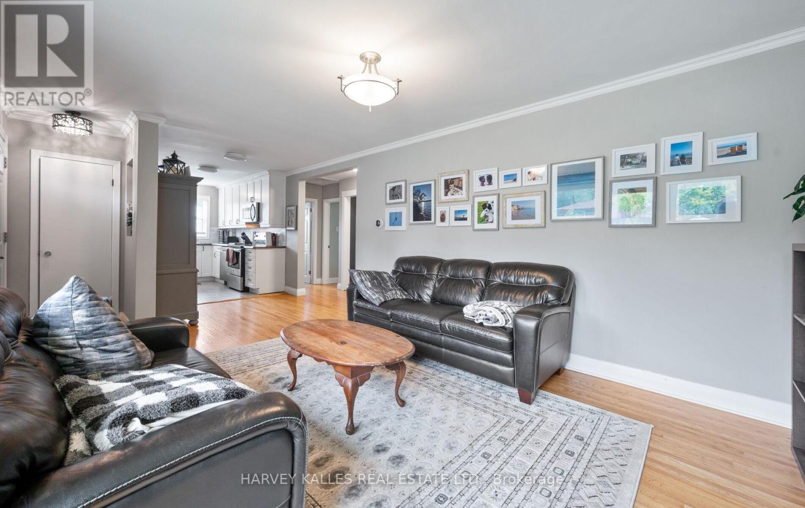 112 Dumble Avenue, Peterborough (Northcrest Ward 5), Ontario  K9H 5A8 - Photo 6 - X12426948