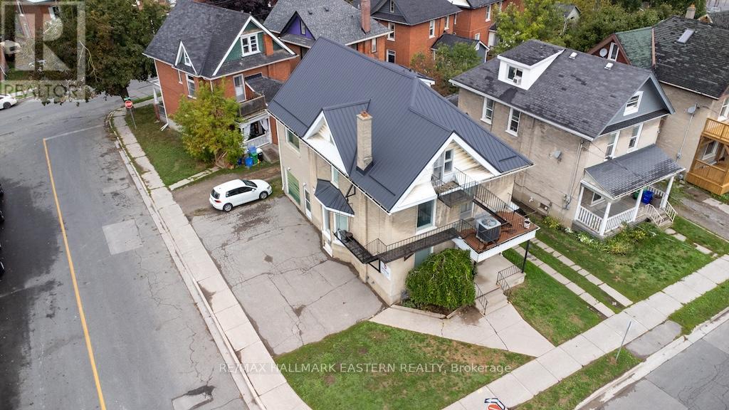 203 Park Street N, Peterborough (Town Ward 3), Ontario  K9J 3P7 - Photo 1 - X12427215