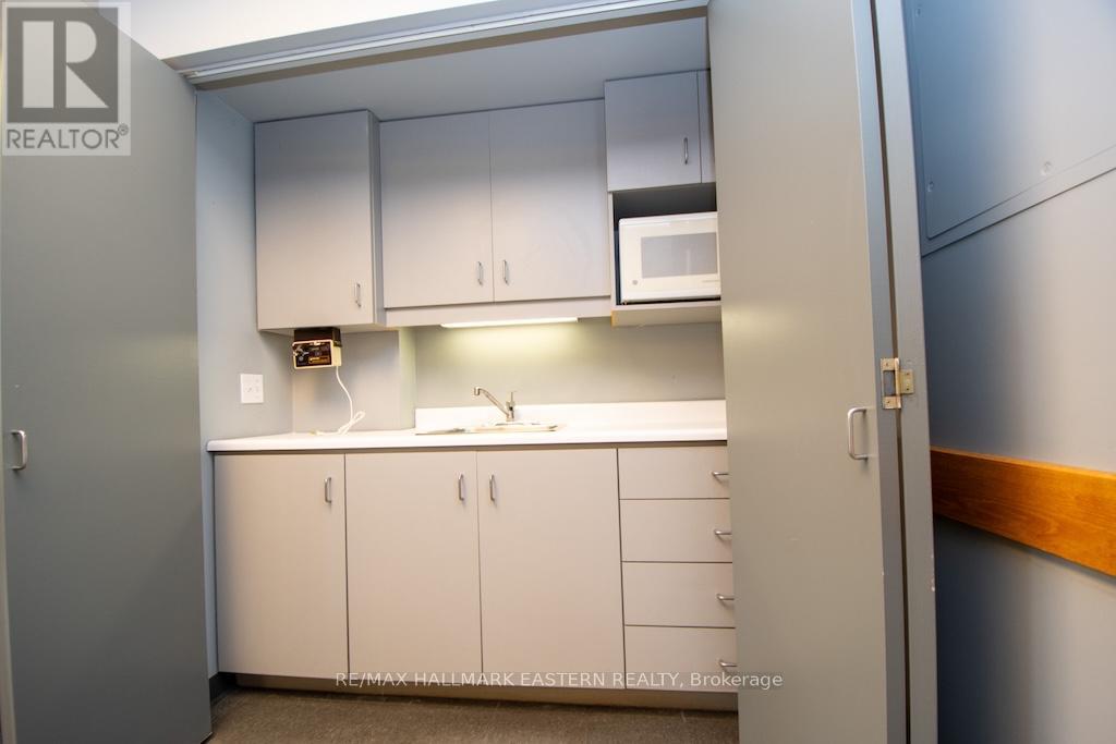 203 Park Street N, Peterborough (Town Ward 3), Ontario  K9J 3P7 - Photo 16 - X12427215