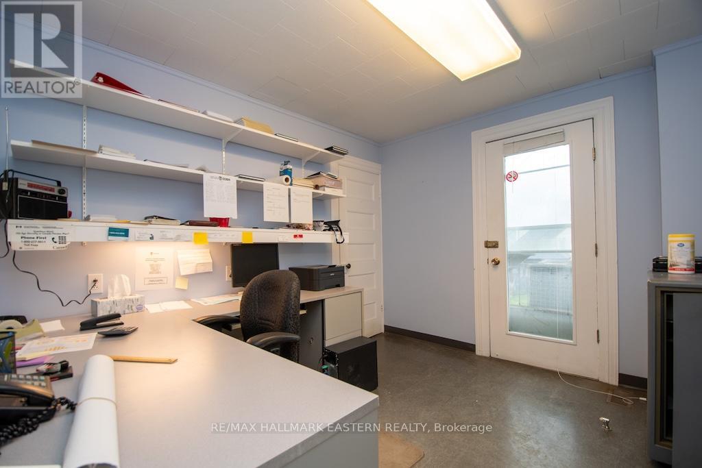203 Park Street N, Peterborough (Town Ward 3), Ontario  K9J 3P7 - Photo 23 - X12427215
