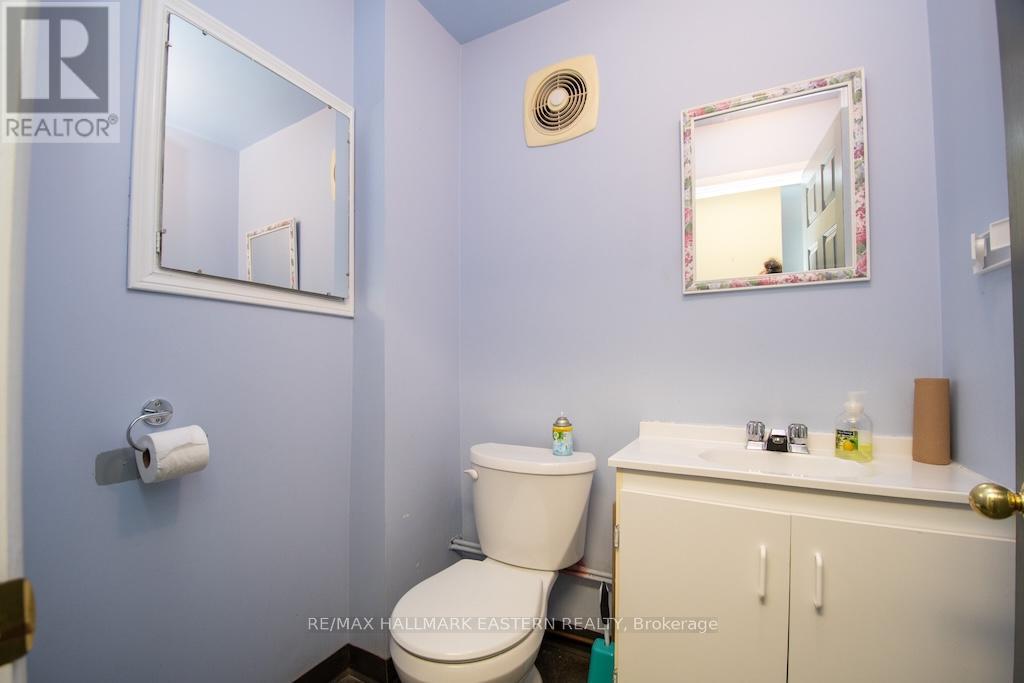203 Park Street N, Peterborough (Town Ward 3), Ontario  K9J 3P7 - Photo 32 - X12427215