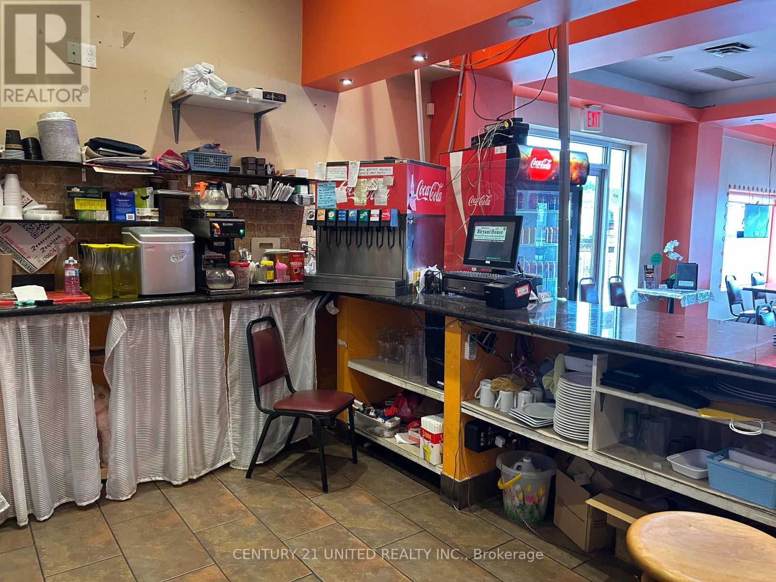 25 Lansdowne Street W, Peterborough (Otonabee Ward 1), Ontario  K9J 1X8 - Photo 17 - X12427435