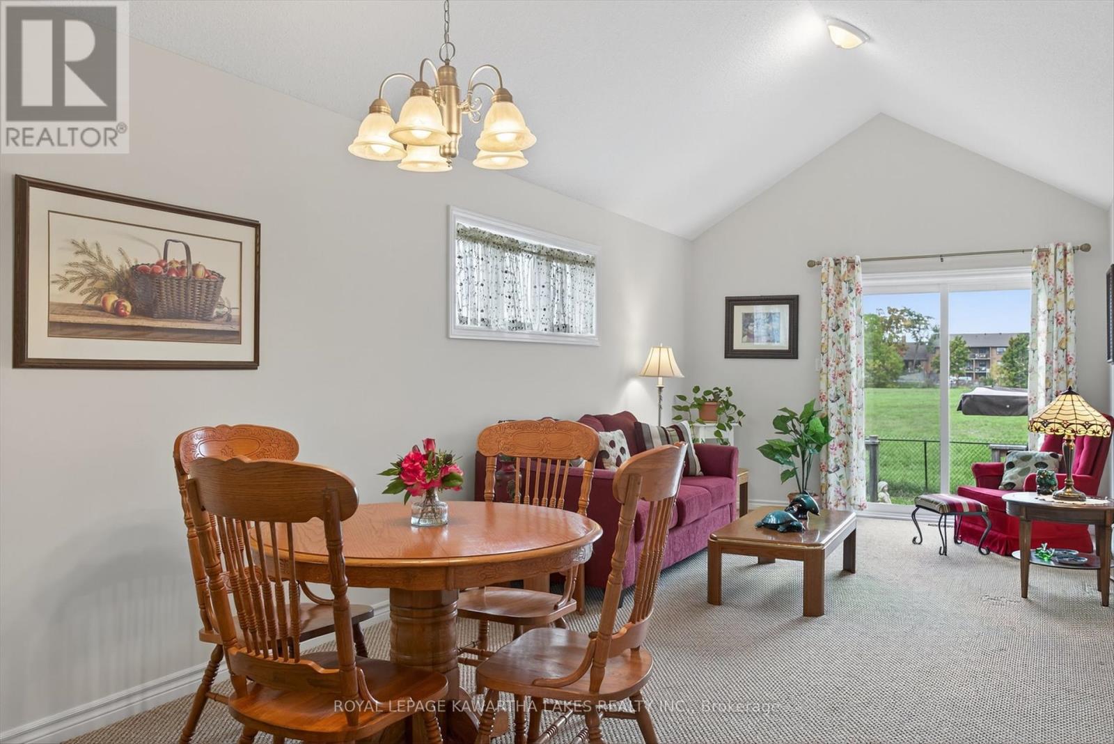 26 Chadwin Drive, Kawartha Lakes (Lindsay), Ontario  K9V 0E9 - Photo 10 - X12427987