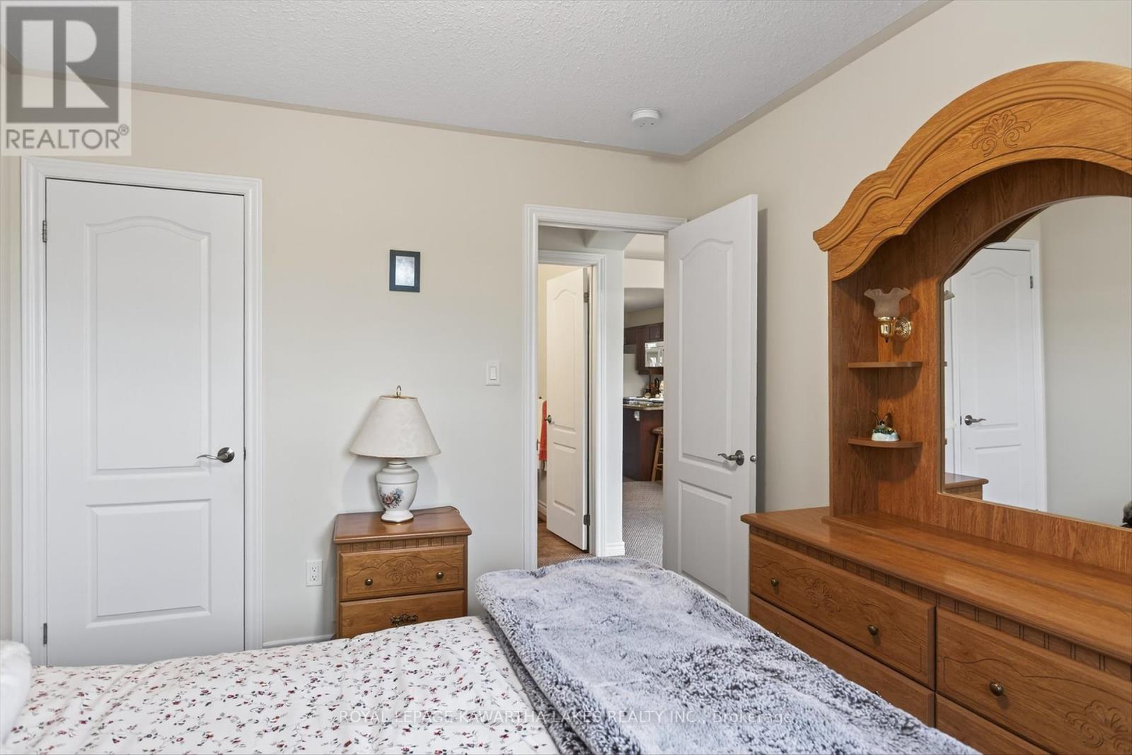26 Chadwin Drive, Kawartha Lakes (Lindsay), Ontario  K9V 0E9 - Photo 17 - X12427987
