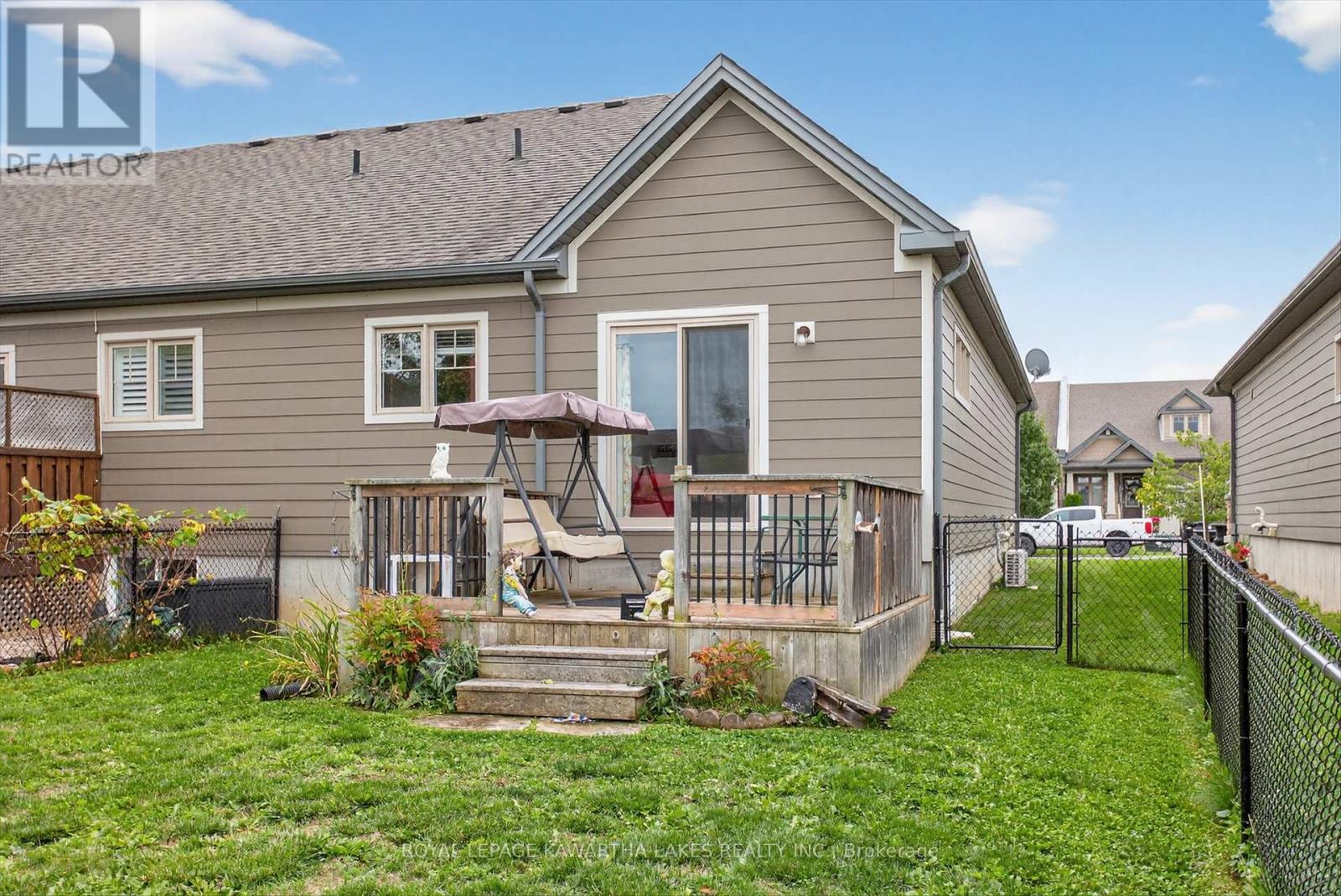 26 Chadwin Drive, Kawartha Lakes (Lindsay), Ontario  K9V 0E9 - Photo 28 - X12427987
