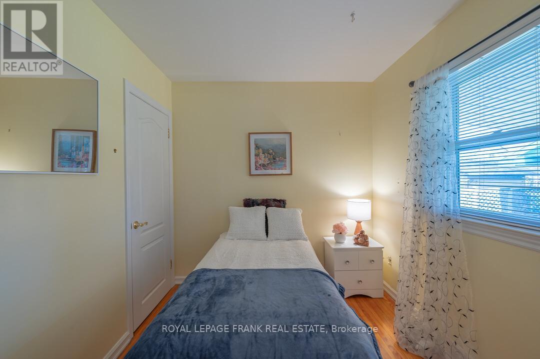 872 Western Avenue, Peterborough (Otonabee Ward 1), Ontario  K9J 5V9 - Photo 26 - X12428170