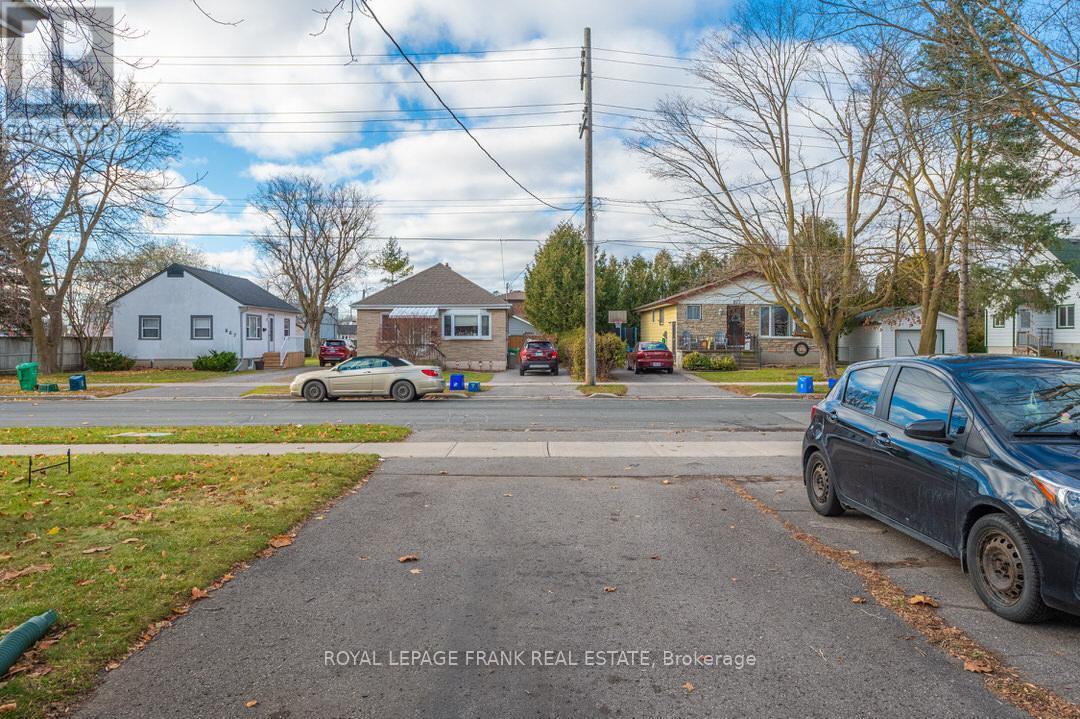 872 Western Avenue, Peterborough (Otonabee Ward 1), Ontario  K9J 5V9 - Photo 39 - X12428170