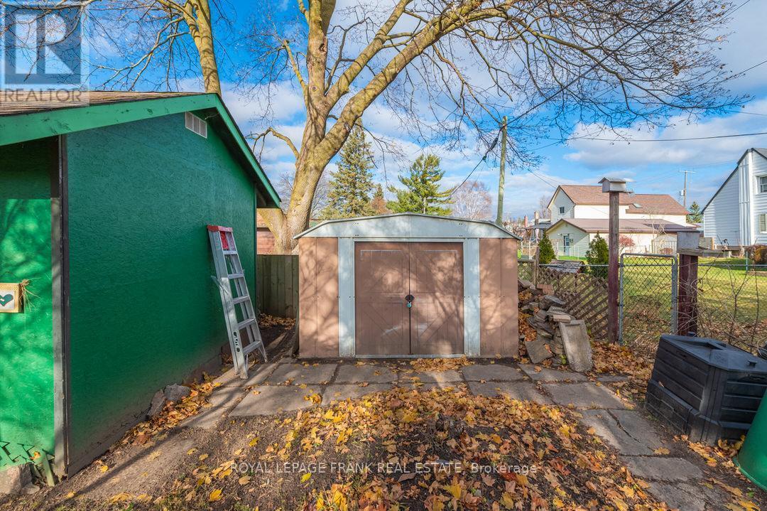 872 Western Avenue, Peterborough (Otonabee Ward 1), Ontario  K9J 5V9 - Photo 43 - X12428170