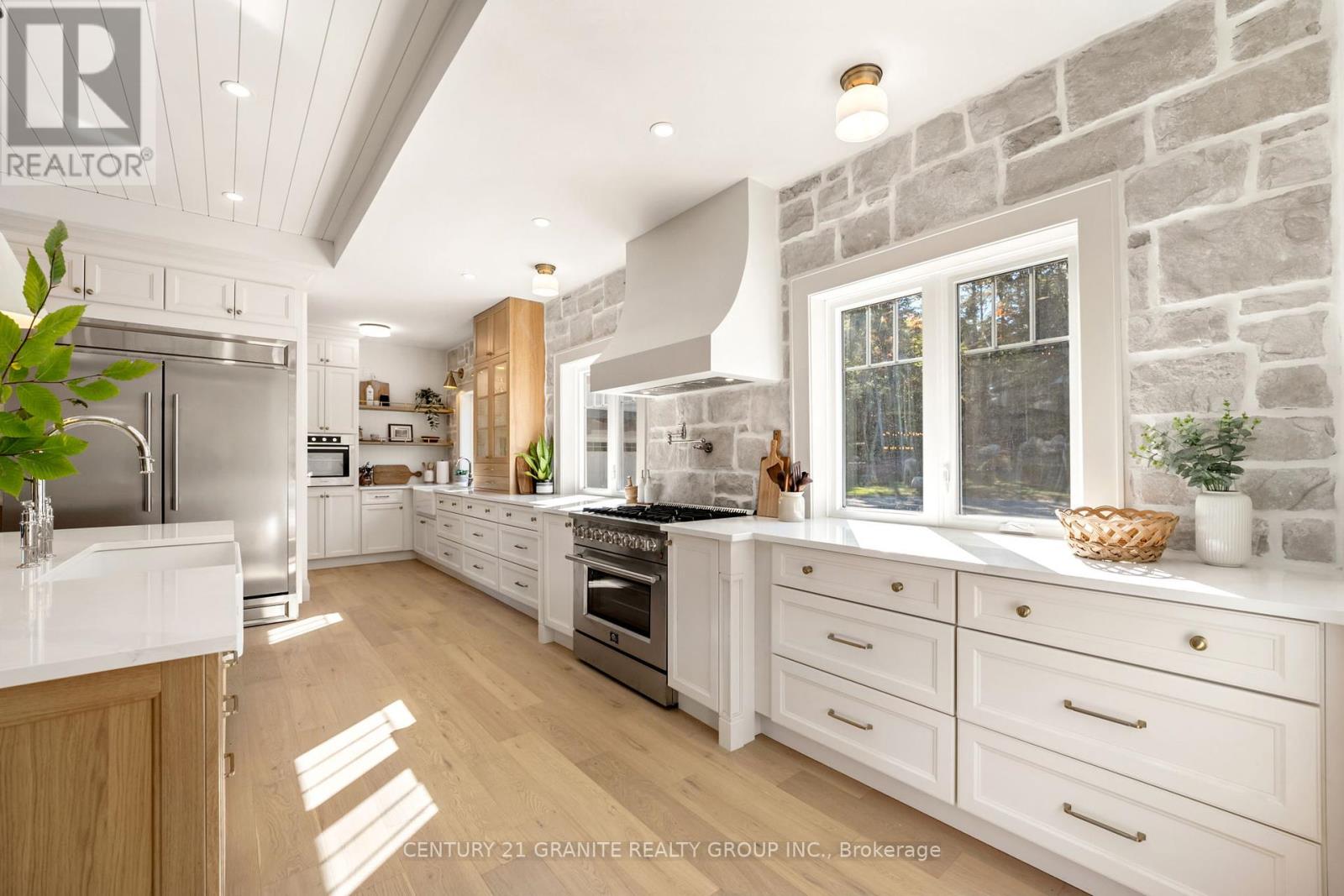 356 Old Welsh Road, Hastings Highlands (Monteagle Ward), Ontario  K0L 1C0 - Photo 14 - X12428908