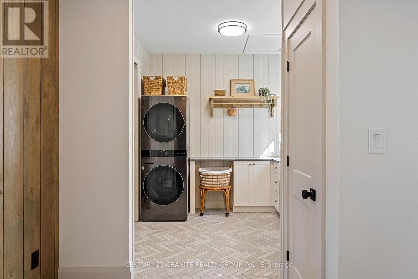 356 Old Welsh Road, Hastings Highlands (Monteagle Ward), Ontario  K0L 1C0 - Photo 24 - X12428908