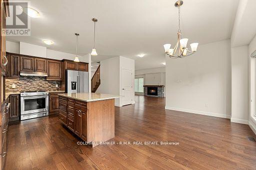 60 Alcorn Drive, Kawartha Lakes (Lindsay), Ontario  K9V 0M7 - Photo 8 - X12429069