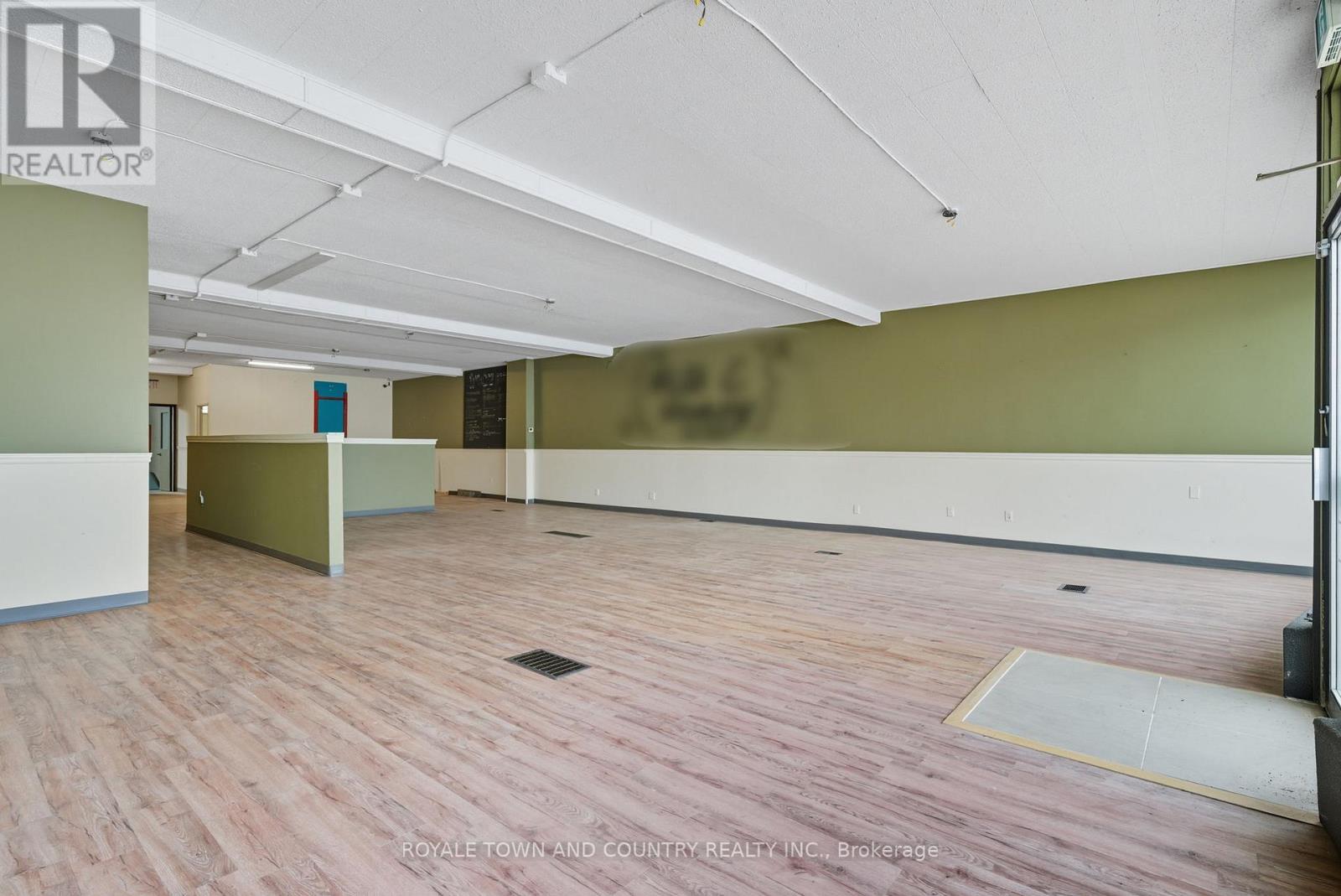 15-17 William Street S, Kawartha Lakes (Lindsay), Ontario  K9V 3A3 - Photo 13 - X12429398