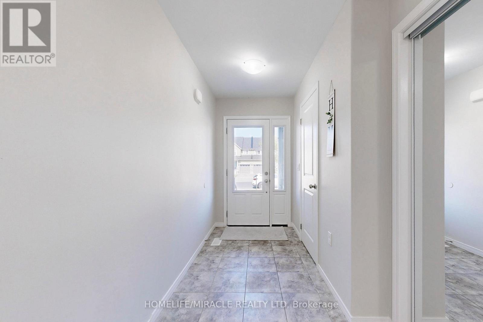 1611 Hetherington Drive, Peterborough (Northcrest Ward 5), Ontario  K9L 0G6 - Photo 5 - X12430058