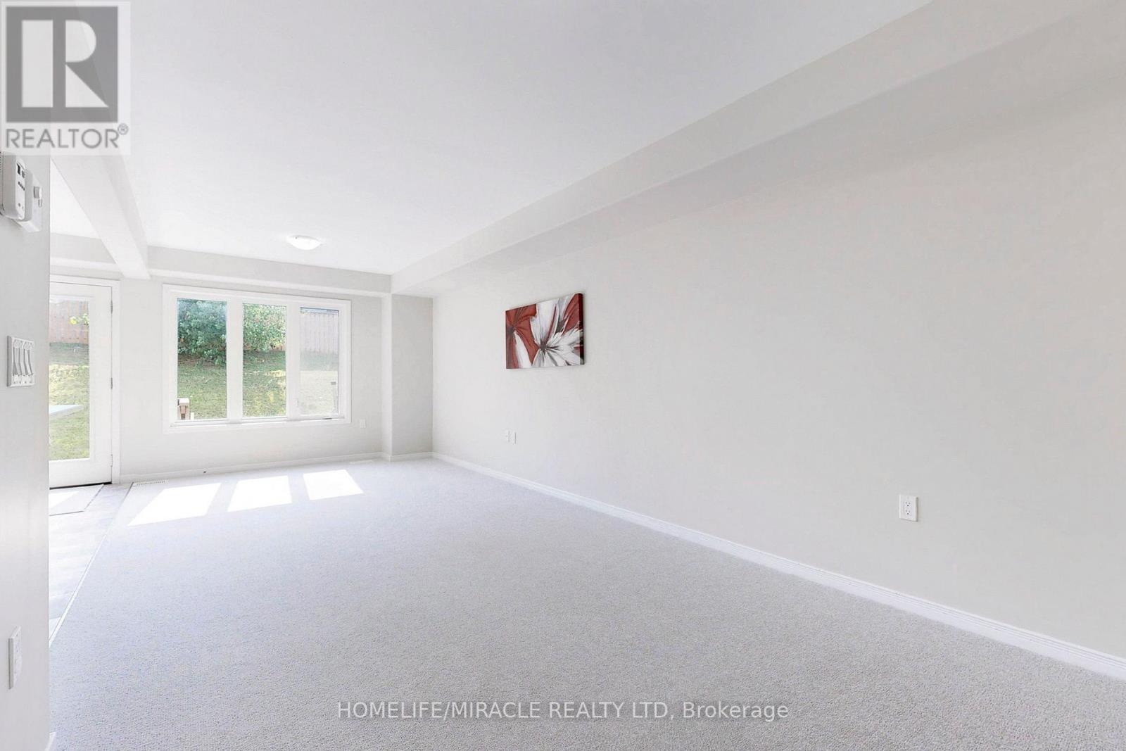 1611 Hetherington Drive, Peterborough (Northcrest Ward 5), Ontario  K9L 0G6 - Photo 7 - X12430058