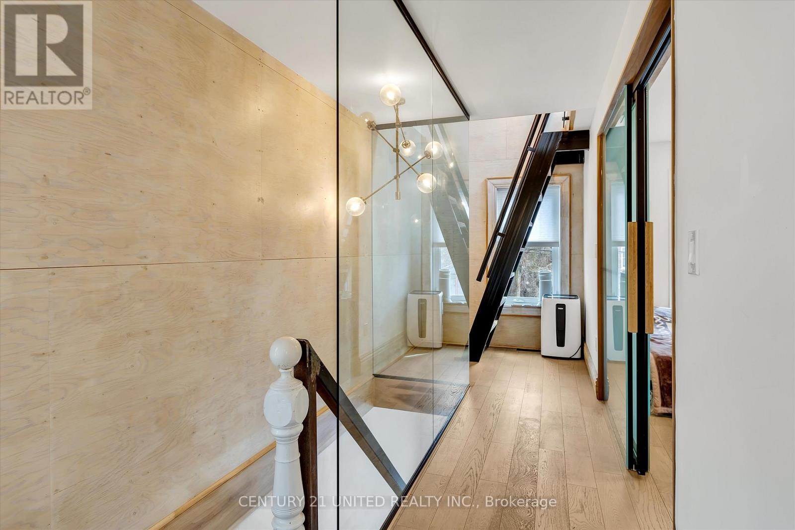 508 Sherbrooke Street, Peterborough (Town Ward 3), Ontario  K9J 2P3 - Photo 18 - X12430327