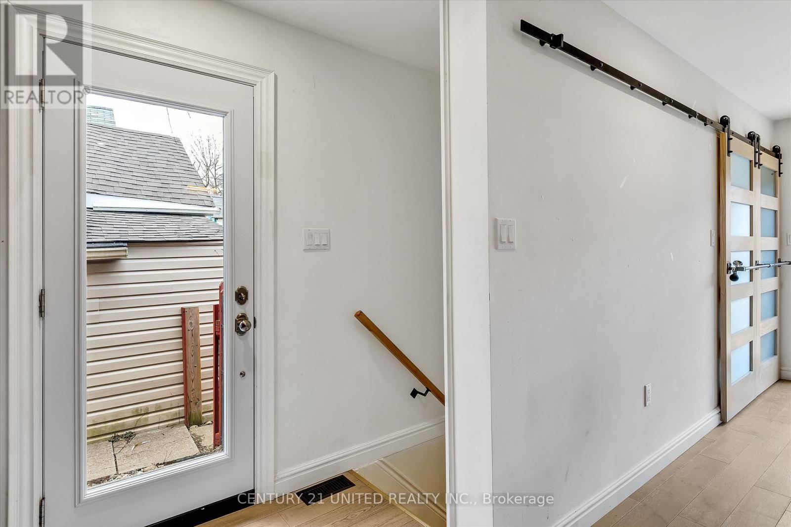 508 Sherbrooke Street, Peterborough (Town Ward 3), Ontario  K9J 2P3 - Photo 21 - X12430327