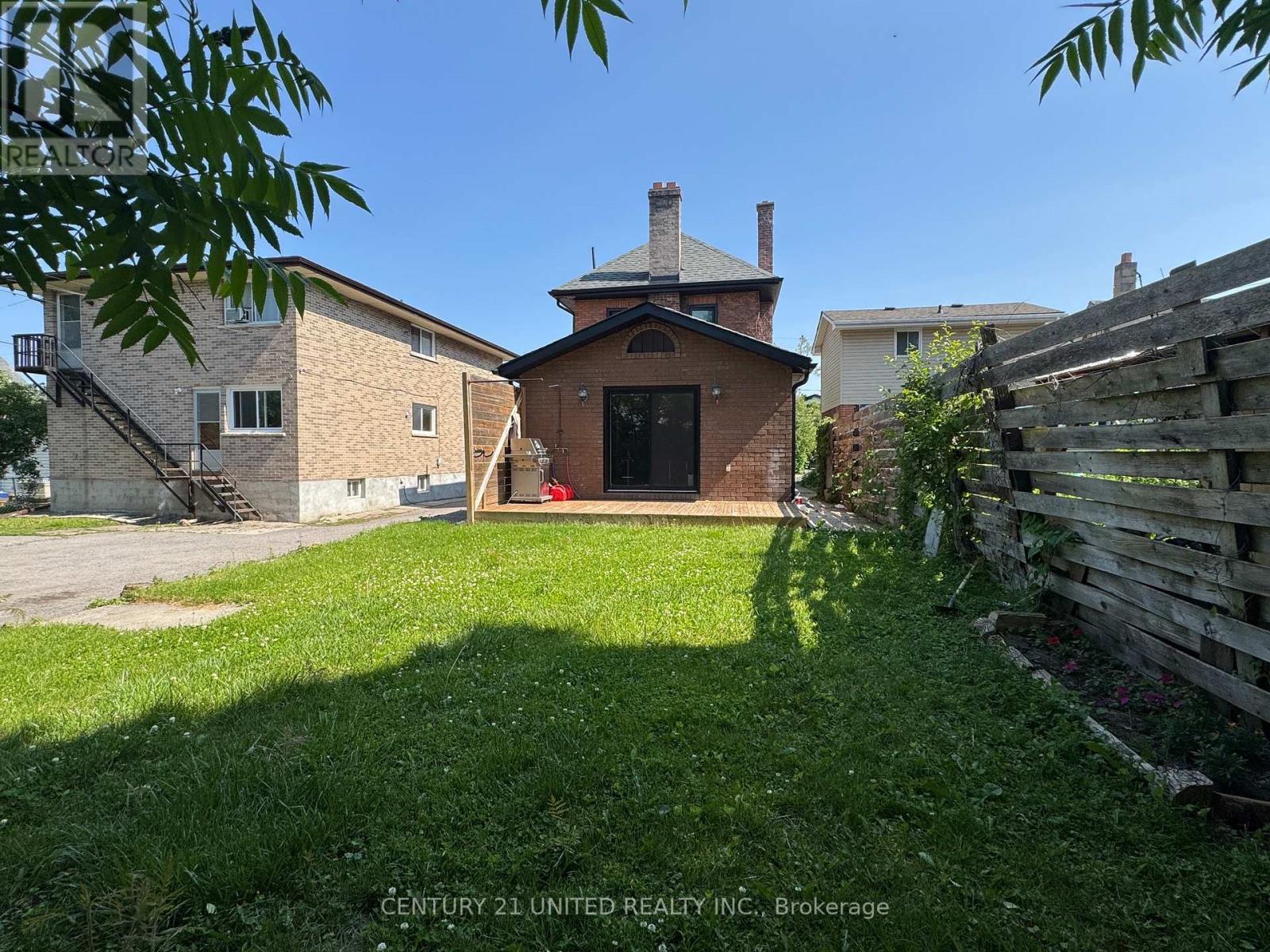 508 Sherbrooke Street, Peterborough (Town Ward 3), Ontario  K9J 2P3 - Photo 26 - X12430327