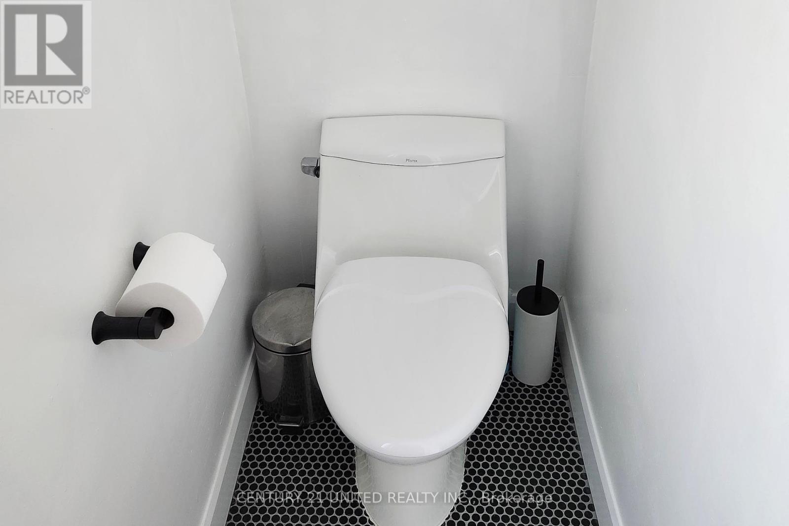 508 Sherbrooke Street, Peterborough (Town Ward 3), Ontario  K9J 2P3 - Photo 7 - X12430327