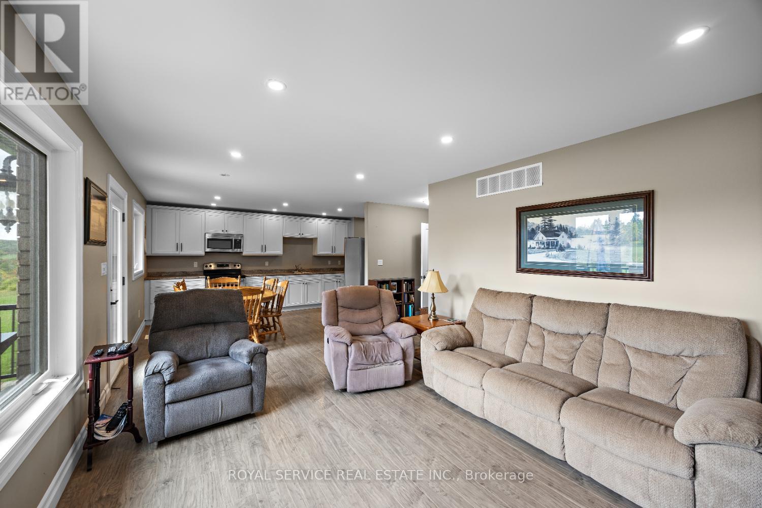 381 Sharpe Line, Cavan Monaghan (Cavan Twp), Ontario  L0A 1C0 - Photo 37 - X12430906