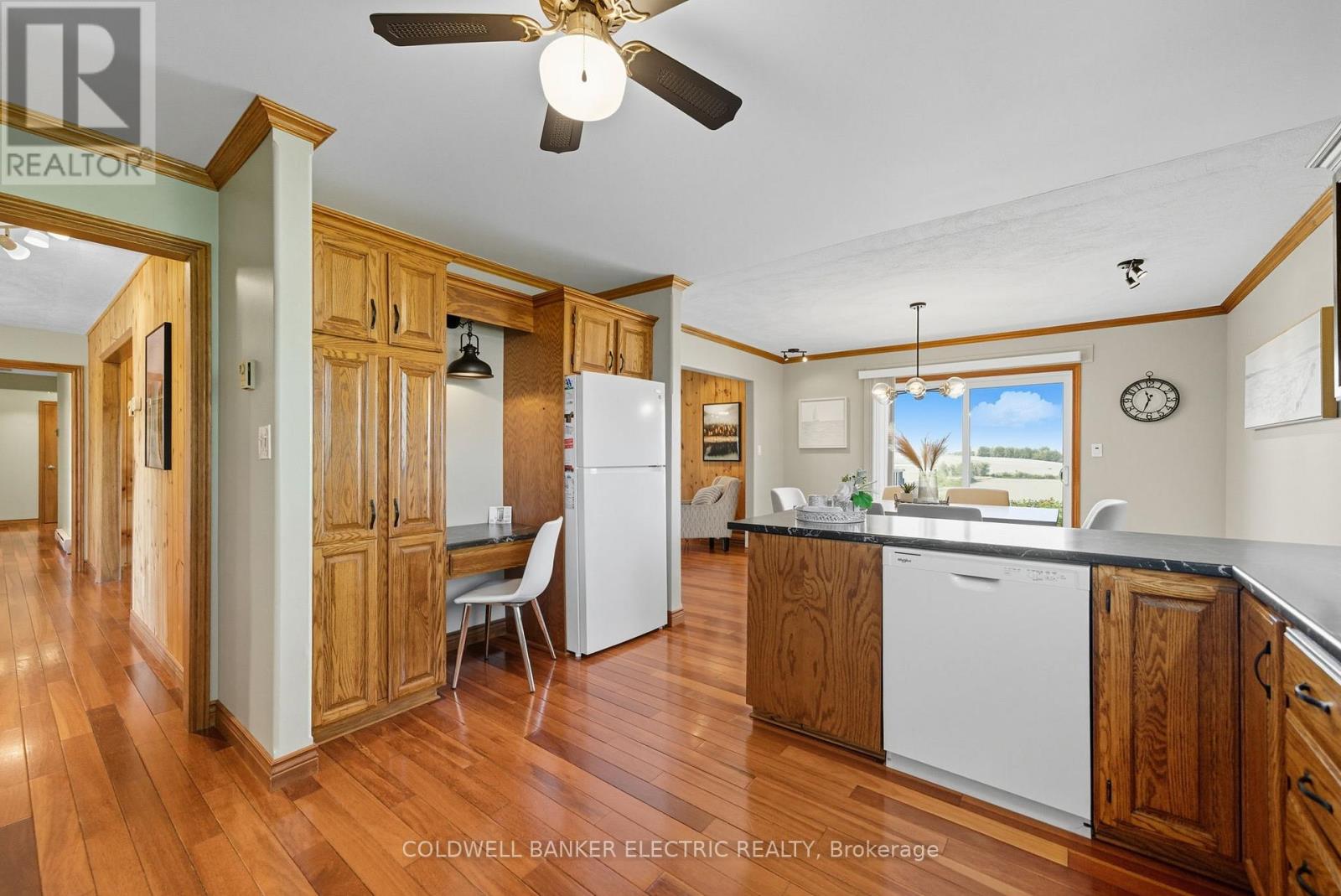 1034 Serpent Mounds Road, Otonabee-South Monaghan, Ontario  K0L 2G0 - Photo 16 - X12431405