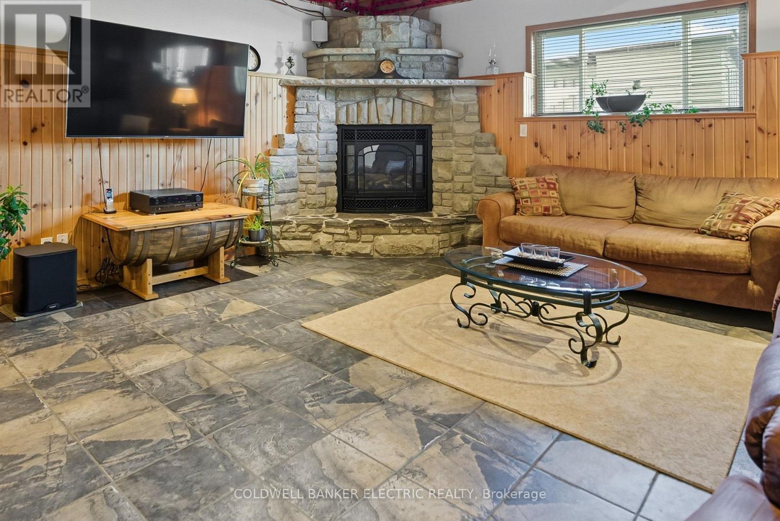 1034 Serpent Mounds Road, Otonabee-South Monaghan, Ontario  K0L 2G0 - Photo 29 - X12431405