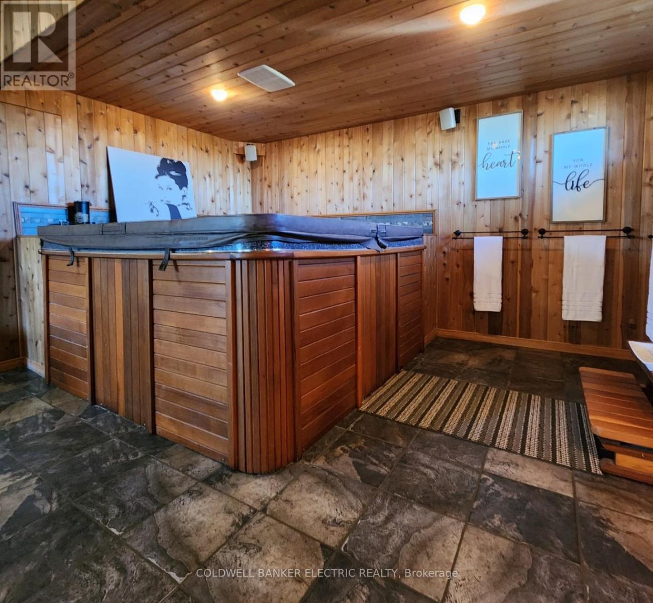 1034 Serpent Mounds Road, Otonabee-South Monaghan, Ontario  K0L 2G0 - Photo 33 - X12431405